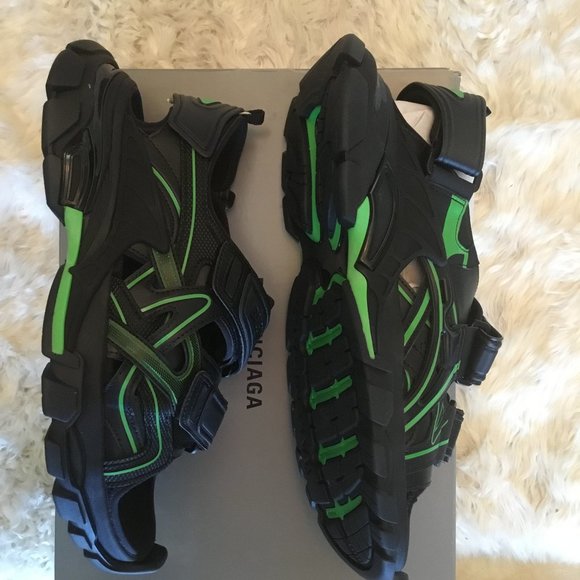Balenciaga Sandals size 42 new  UNISEX - Picture 1 of 5